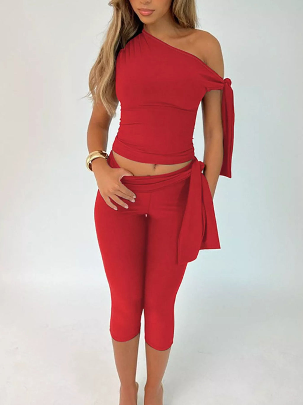 Asymmetrical One-shoulder Top Capris Set (7)
