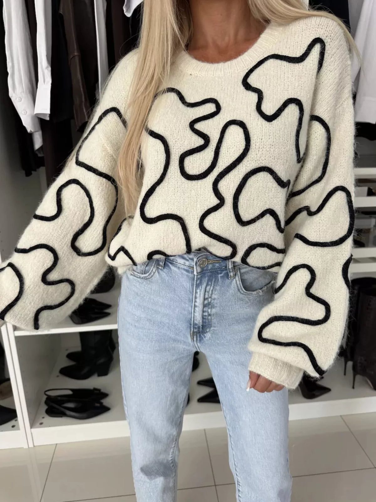 Abstract Pattern Oversized Round Neck Sweater (3)