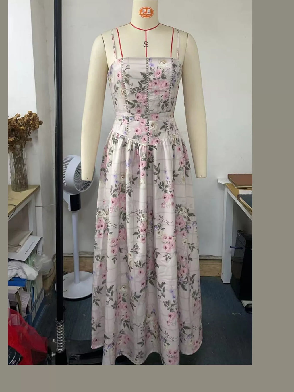 Floral Spaghetti Straps Midi Dress (47)
