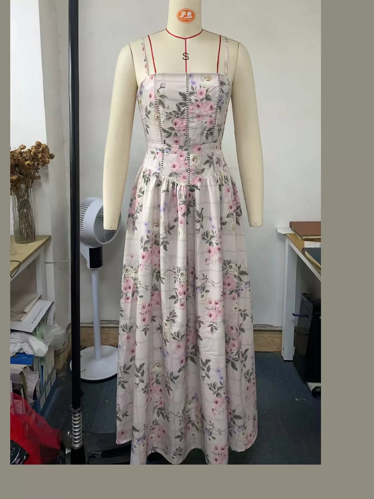 Floral Spaghetti Straps Midi Dress (47)
