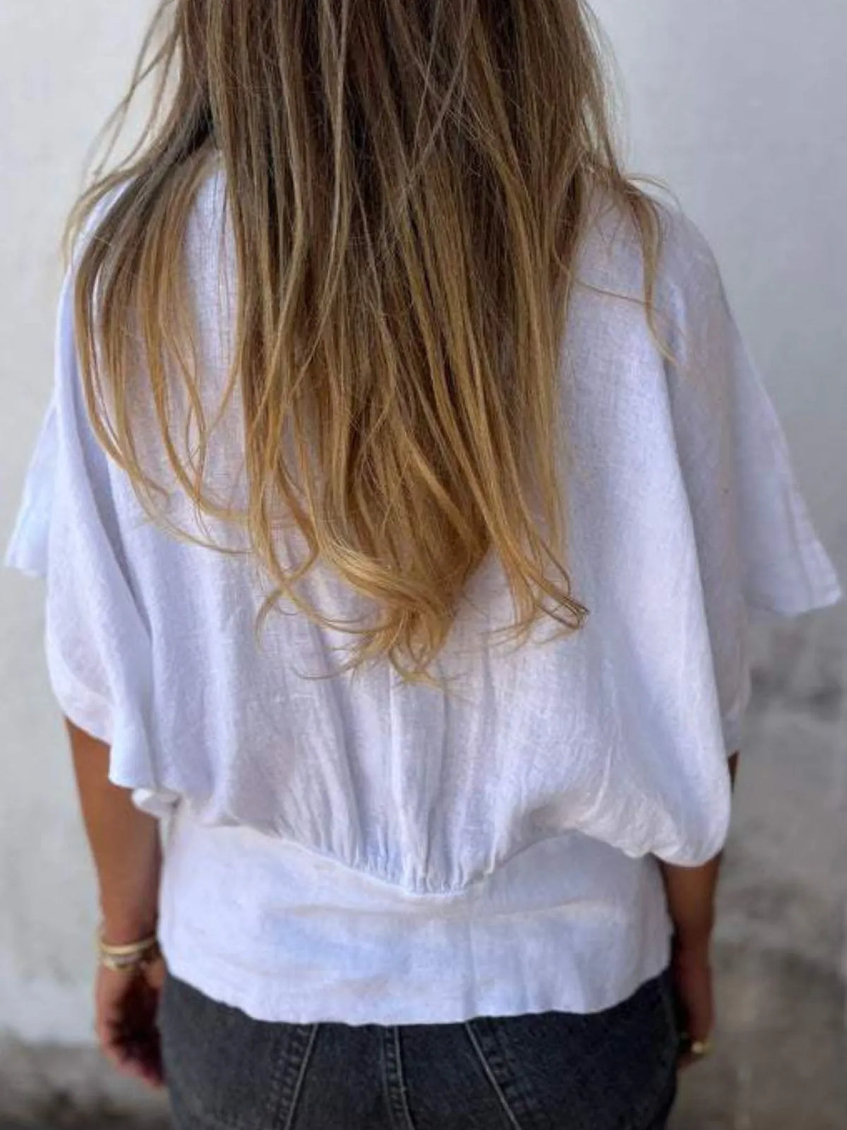 Full Size Smocked Hem V-neck Relaxed Fit T-shirt Plus (3)