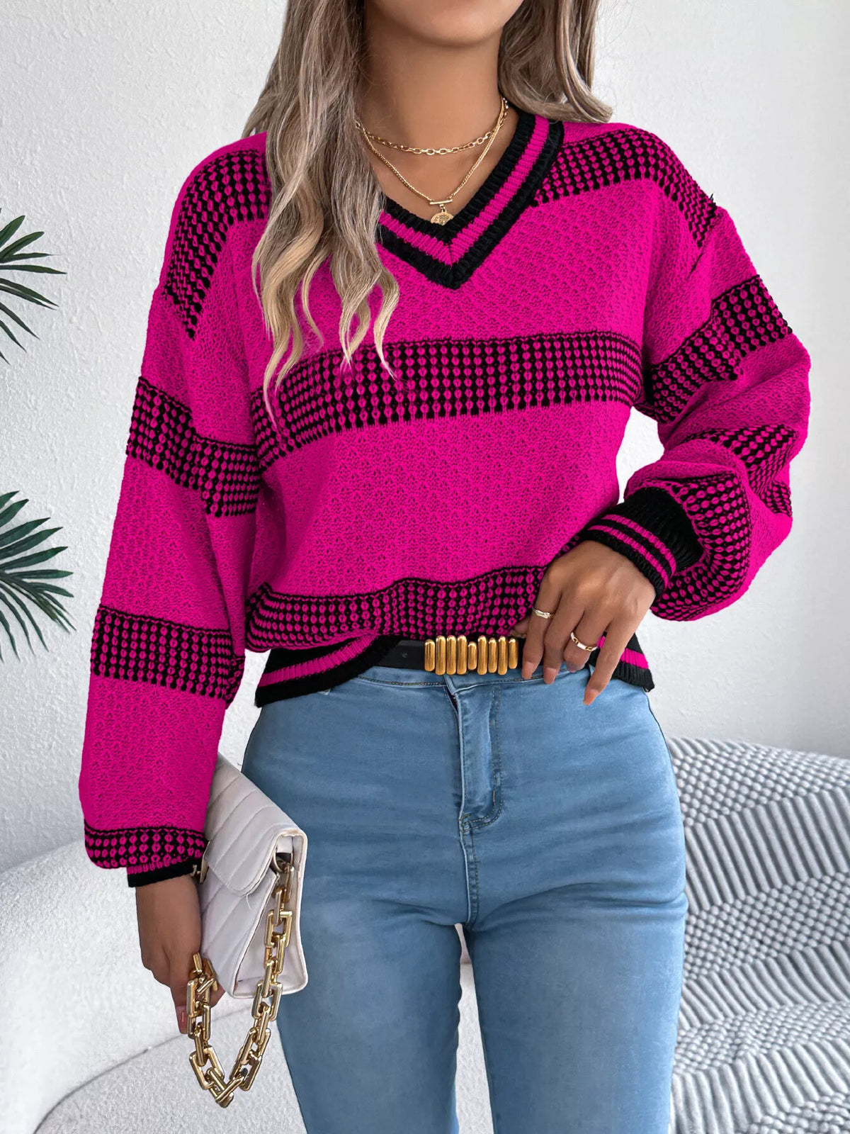 Contrast Striped V-neck Sweater (18)
