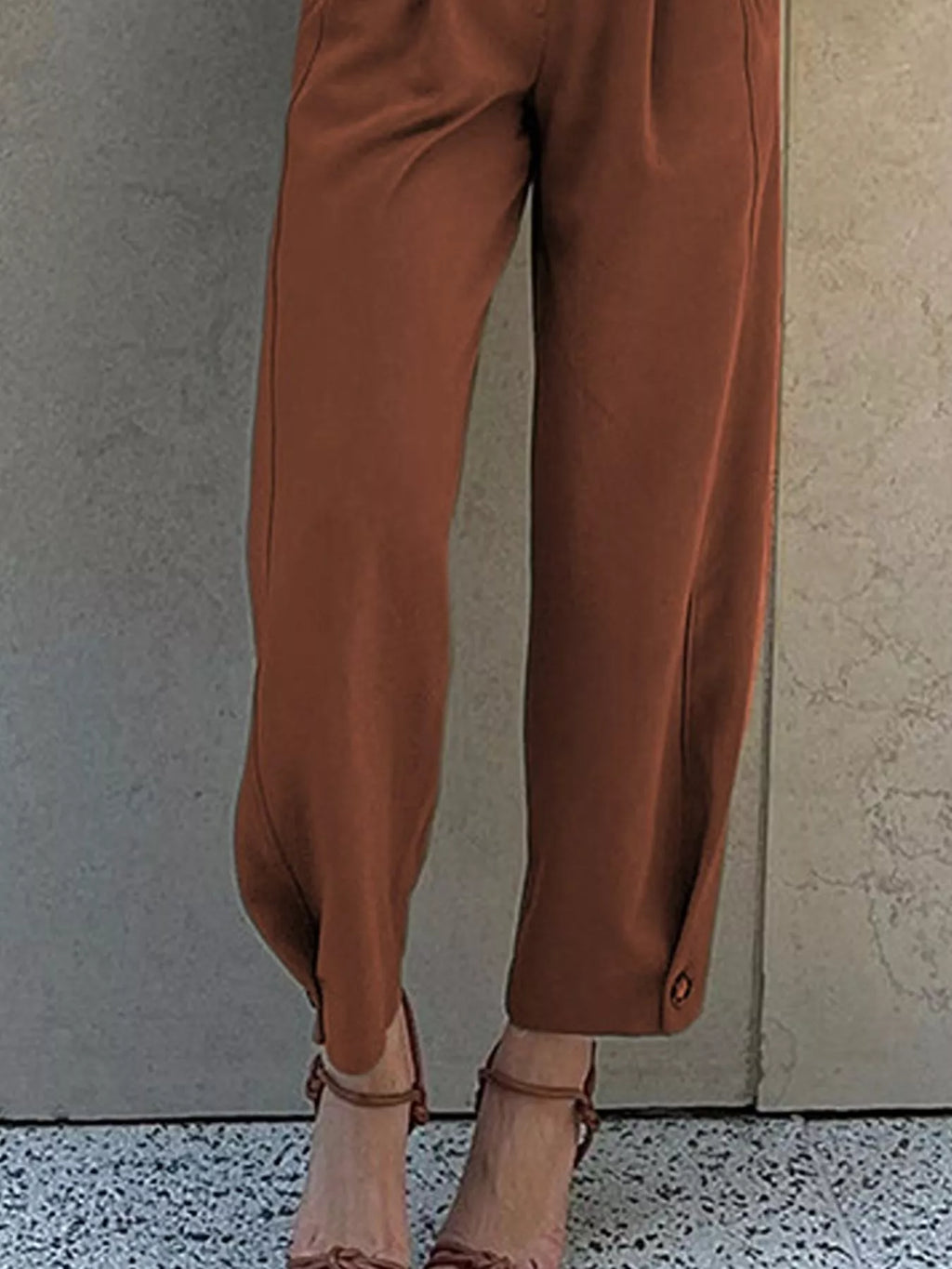 High-waisted Pleated Pants (12)