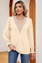 Lace Detail V-neck Lantern Sleeve T-shirt (21)